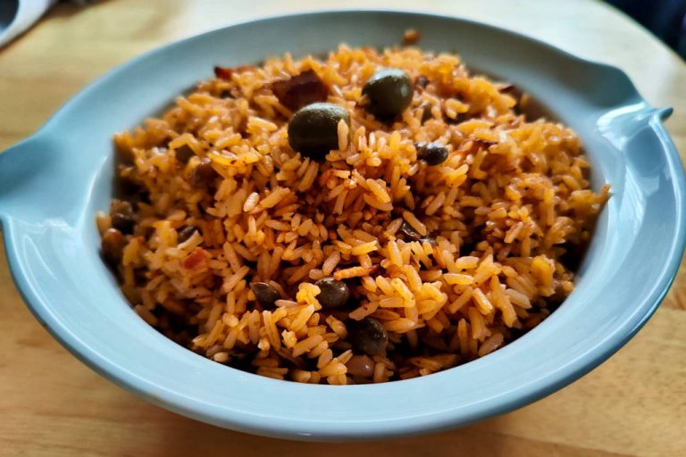 Delicious Puerto Rican Rice (Arroz con Gandules)